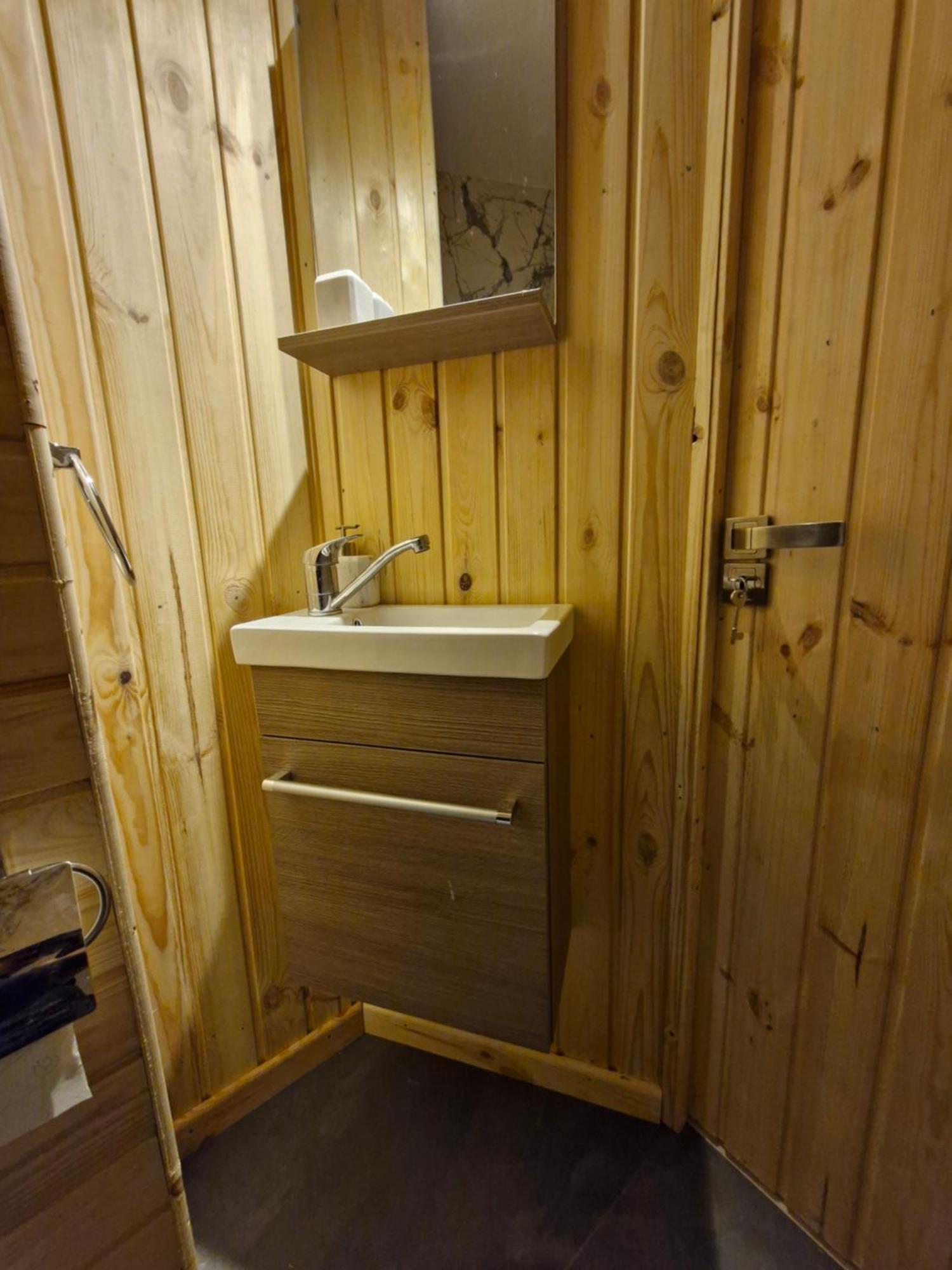 Cabana Din Padurea Valeni Vălenii de Munte Kültér fotó